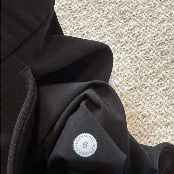 Lululemon On The Fly Crop - Picture 5 of 6